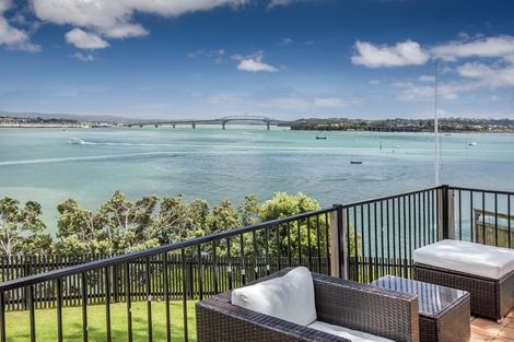 Photo of property in 89 Stanley Point Road, Stanley Point, Auckland, 0624