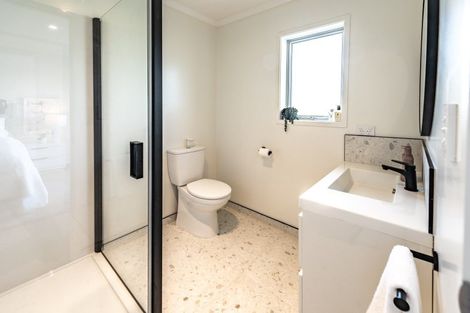 Photo of property in 37 Magnolia Crescent, Tawhero, Whanganui, 4501