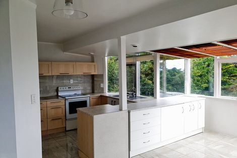 Photo of property in 211 Titirangi Road, Titirangi, Auckland, 0604