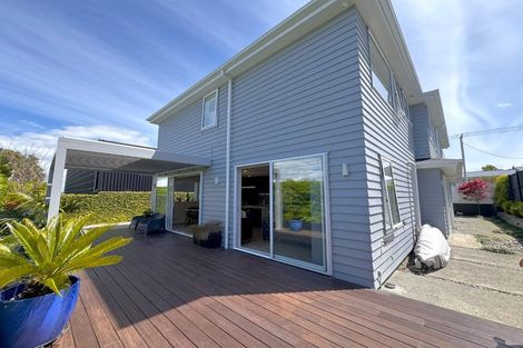 Photo of property in 17a Lake Pupuke Drive, Takapuna, Auckland, 0622