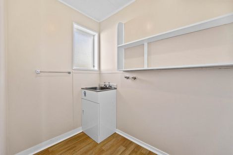 Photo of property in 16 Te Takinga Street, Turangi, 3334