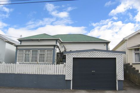 Photo of property in 3 Bay Street, Petone, Lower Hutt, 5012