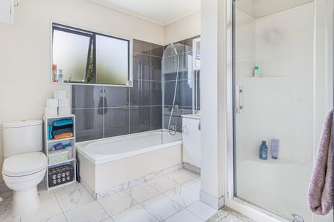 Photo of property in 34b Ranui Station Road, Ranui, Auckland, 0612