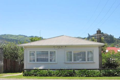 Photo of property in 3 Berry Street, Gisborne, 4010