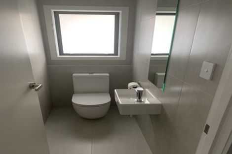 Photo of property in 19 Maude Street, Riverhead, 0820