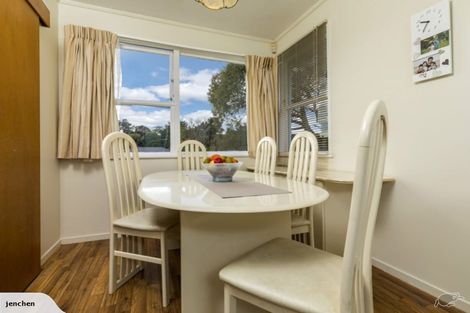 Photo of property in 6 Lauris Place, Birkdale, Auckland, 0626