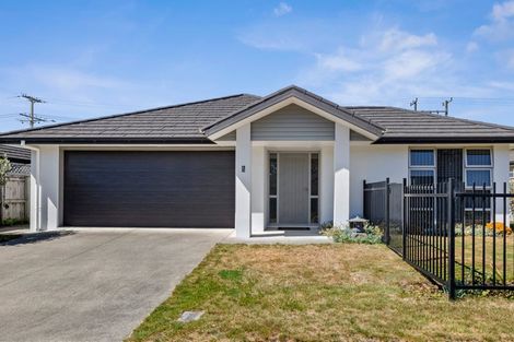 Photo of property in 4 Sawyers Way, New Plymouth, 4310