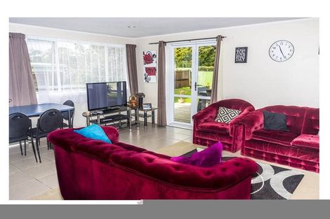 Photo of property in 2/9 Hamilton Road, Papatoetoe, Auckland, 2025