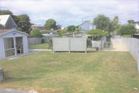 Photo of property in 28 Motiti Road, Papamoa Beach, Papamoa, 3118