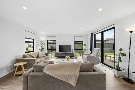 Photo of property in 15 Nathan Lane, Masterton, 5810