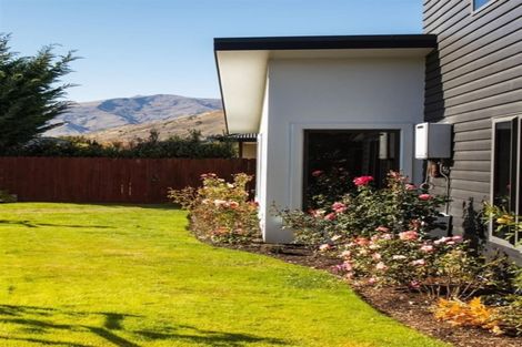 Photo of property in 3 Erskine Street, Lake Hayes, Queenstown, 9304