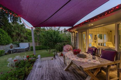 Photo of property in 353 Hardy Street, Nelson, 7010