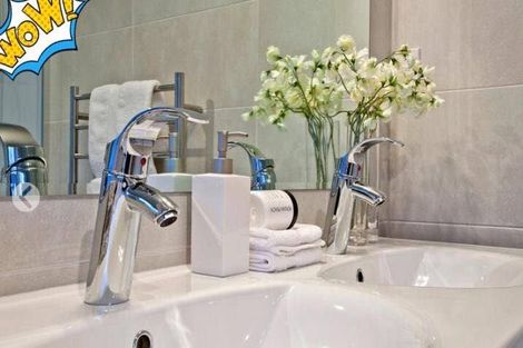 Photo of property in 22 Oak View Terrace, Schnapper Rock, Auckland, 0632