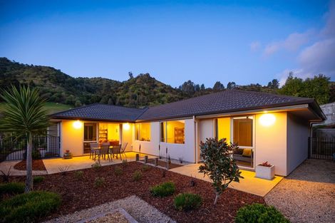 Photo of property in 8 Saddleback Road, Todds Valley, Nelson, 7071