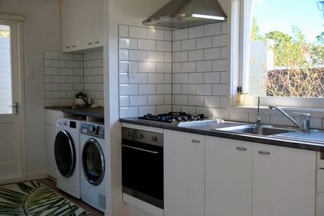 Photo of property in 1/281 Beach Road, Campbells Bay, Auckland, 0630