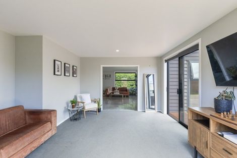 Photo of property in 1 Armstrong Avenue, Waitara, 4320