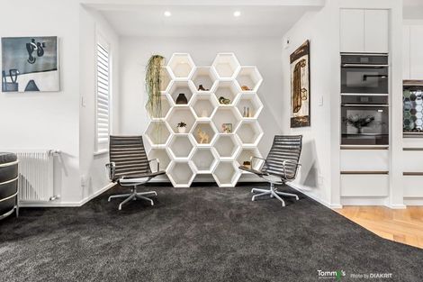 Photo of property in 35b Hobson Crescent, Thorndon, Wellington, 6011