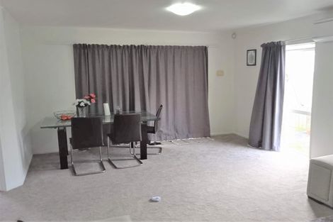 Photo of property in 2/14 Graham Road, Conifer Grove, Takanini, 2112