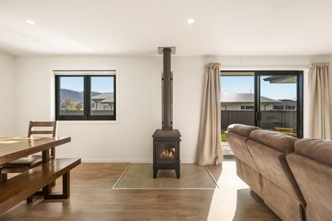 Photo of property in 69 Wallis Drive, Cromwell, 9310