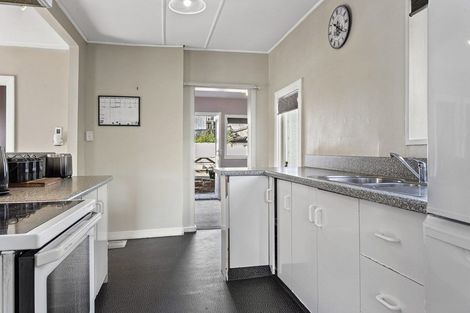 Photo of property in 45 Batten Grove, The Pines Beach, 7630