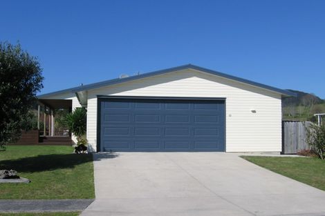 Photo of property in 15 Martin Place, Cooks Beach, Whitianga, 3591