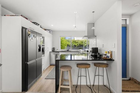 Photo of property in 11 Longueval Lane, Broomfield, Christchurch, 8042