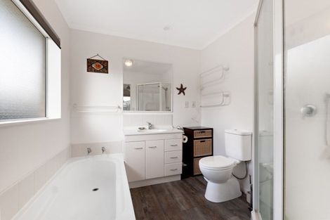 Photo of property in 17 Appaloosa Place, Papamoa Beach, Papamoa, 3118