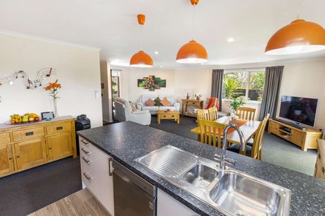 Photo of property in 18 Poynter Place, Tawhero, Whanganui, 4501