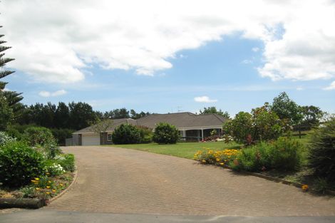 Photo of property in 34 Bycroft Road, Karaka, Drury, 2578