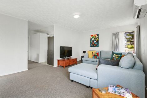 Photo of property in 19 Tobago Crescent, Grenada North, Wellington, 5028