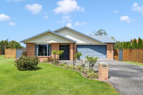 Photo of property in 77 Reading Street, Greytown, 5712