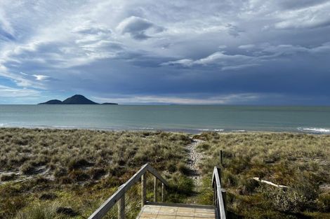 Photo of property in 2 Pacific Parade, Coastlands, Whakatane, 3120