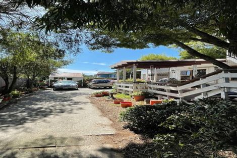 Photo of property in 50 Highland Park Drive, Highland Park, Auckland, 2010