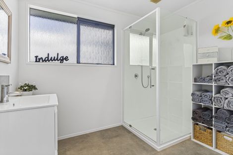 Photo of property in 19 Corinna Street, Welcome Bay, Tauranga, 3112