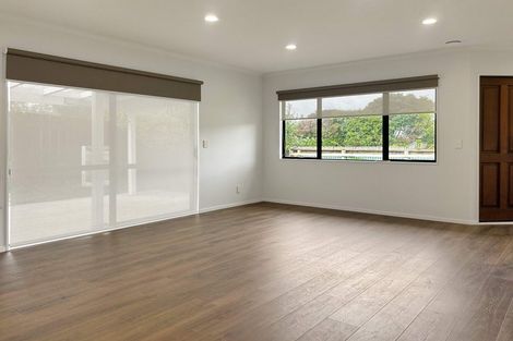 Photo of property in 121 Queens Road, Waikanae Beach, Waikanae, 5036