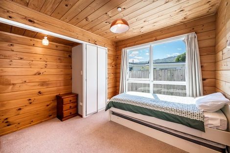 Photo of property in 4 Rimu Street, Waikanae, 5036