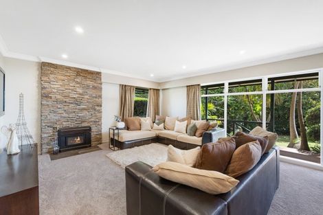 Photo of property in 188 Mellons Bay Road, Mellons Bay, Auckland, 2014