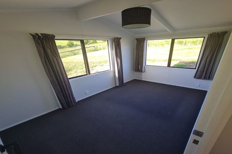 Photo of property in 187 Foster Road, Kumeu, 0891