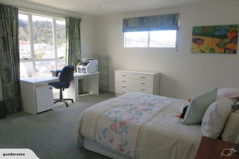 Photo of property in 9/5b Kent Terrace, Mount Victoria, Wellington, 6011