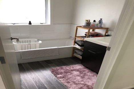 Photo of property in 2 Frank Hewitt Street, Pukekohe, 2120