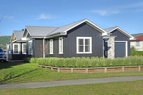 Photo of property in 18 Pukeko Way, Kinloch, Taupo, 3377