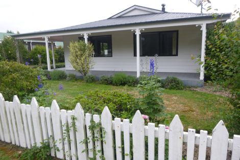 Photo of property in 46 Mckenzie Street, Geraldine, 7930