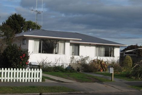 Photo of property in 35 Northolt Road, Fairview Downs, Hamilton, 3214