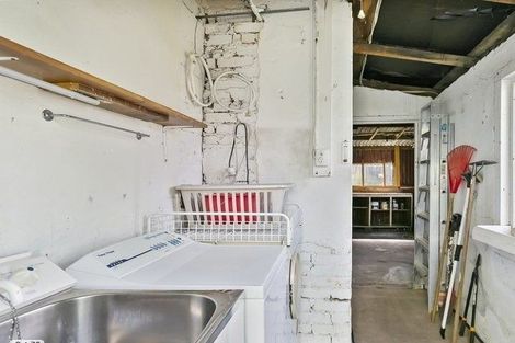 Photo of property in 47 Riddlers Crescent, Petone, Lower Hutt, 5012