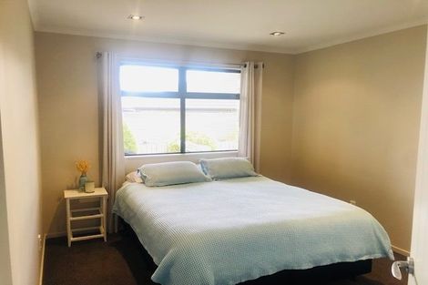 Photo of property in 25 Consort Close, Paraparaumu Beach, Paraparaumu, 5032