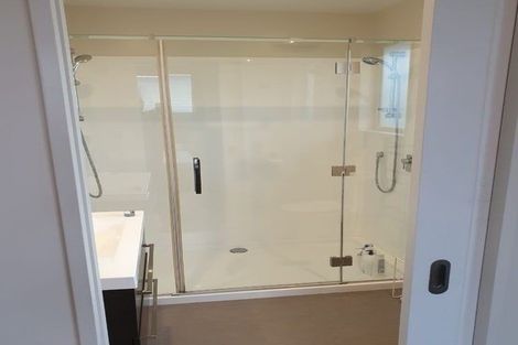 Photo of property in 24 Cresswell Place, Johnsonville, Wellington, 6037