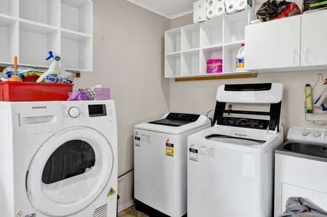 Photo of property in 10b Gladstone Street, Hawera, 4610