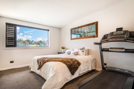 Photo of property in 14 Tuparekura Road, South Head, Helensville, 0874