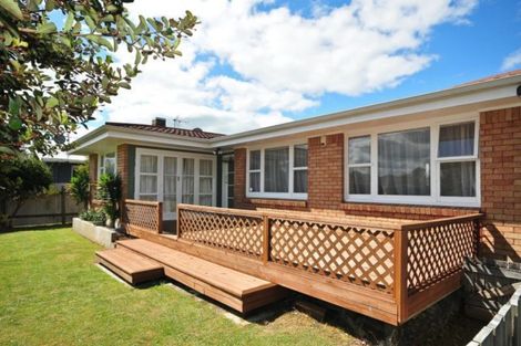 Photo of property in 14 Dover Road, St Andrews, Hamilton, 3200