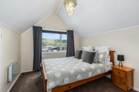 Photo of property in 41 Rata Street, Wainuiomata, Lower Hutt, 5014